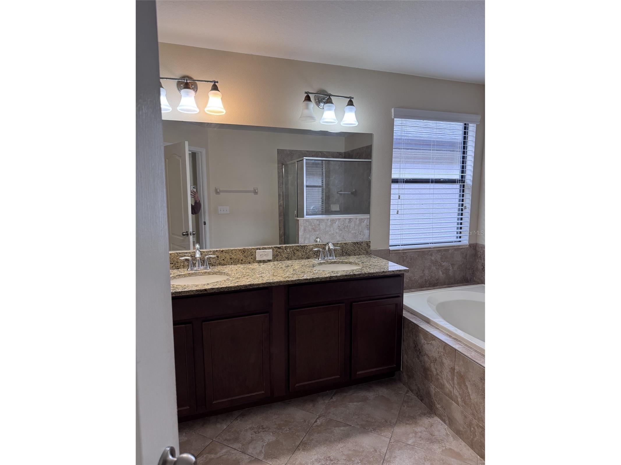 2703 Garden Falls Drive Brandon FL 33511 TB8472345 image30