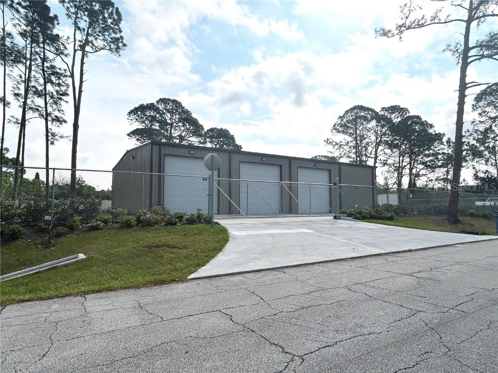 2703 Guava Drive Edgewater FL 32141 V4929187 image1