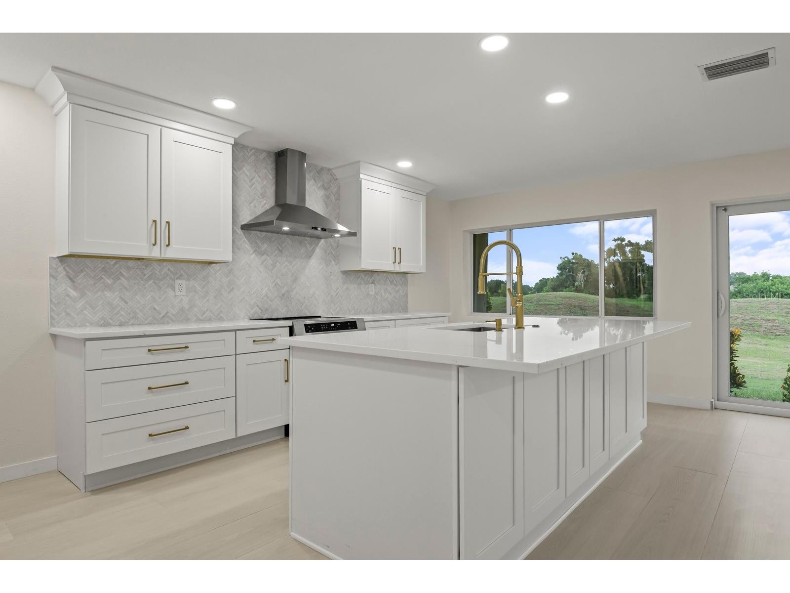 2703 Lancaster Drive Sun City Center FL 33573 O6427085 image8