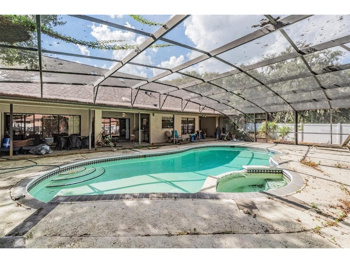 2703 Pemberton Creek Drive Seffner FL 33584 TB8440679 image55