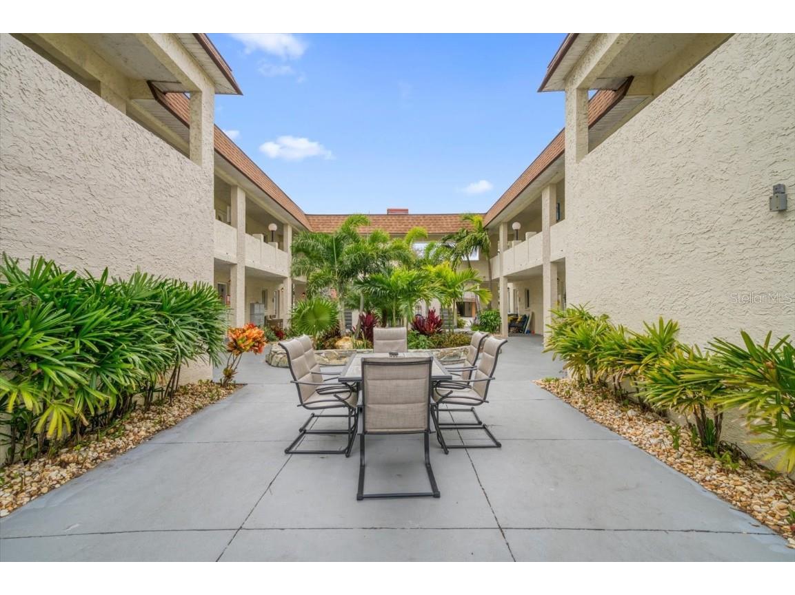 2704 2nd Street #14 Indian Rocks Beach FL 33785 TB8403192 image1