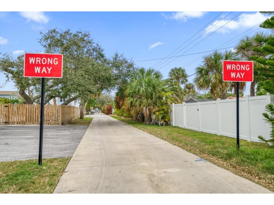 2704 2nd Street #14 Indian Rocks Beach FL 33785 TB8403192 image20