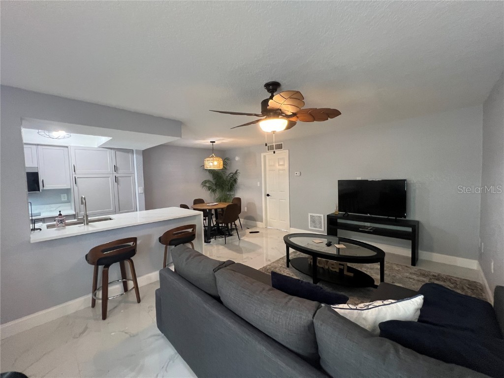 2704 2nd Street #7 Indian Rocks Beach FL 33785 TB8304621 image4