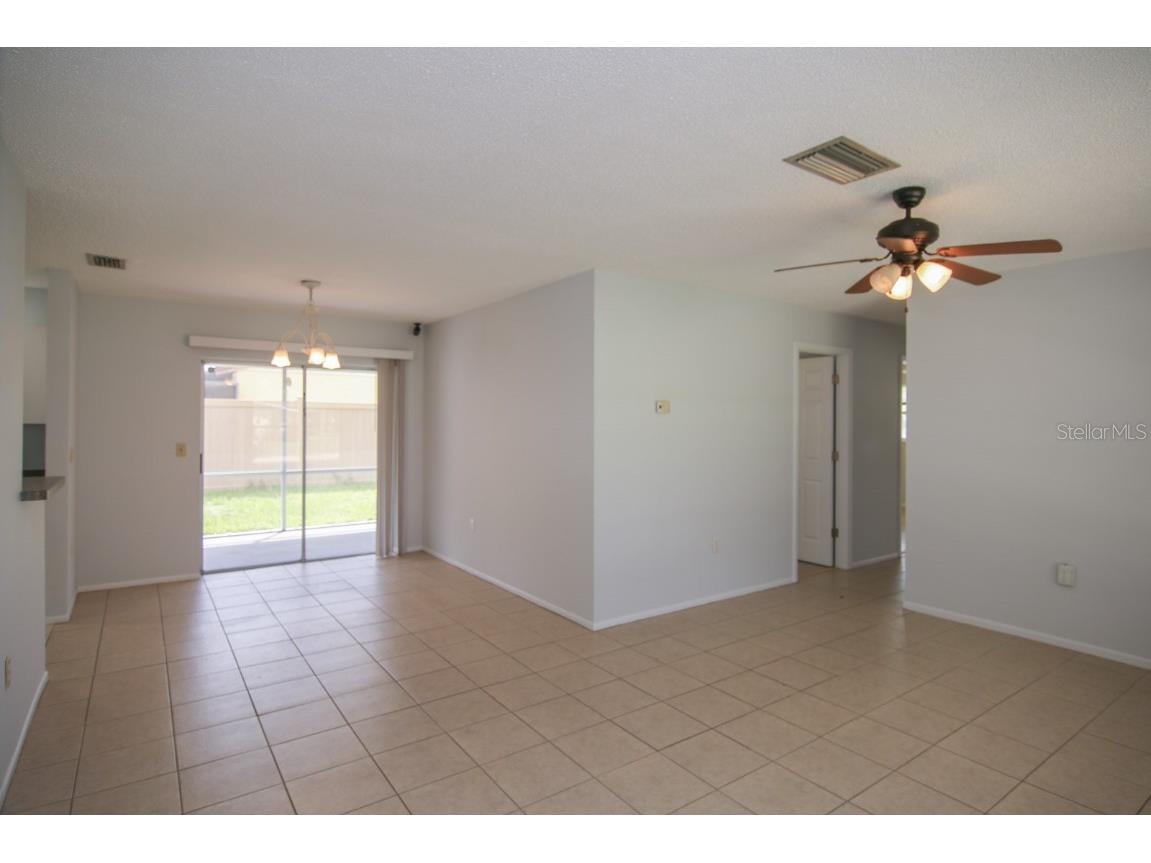 2704 34th Street W Bradenton FL 34205 A4618144 image3