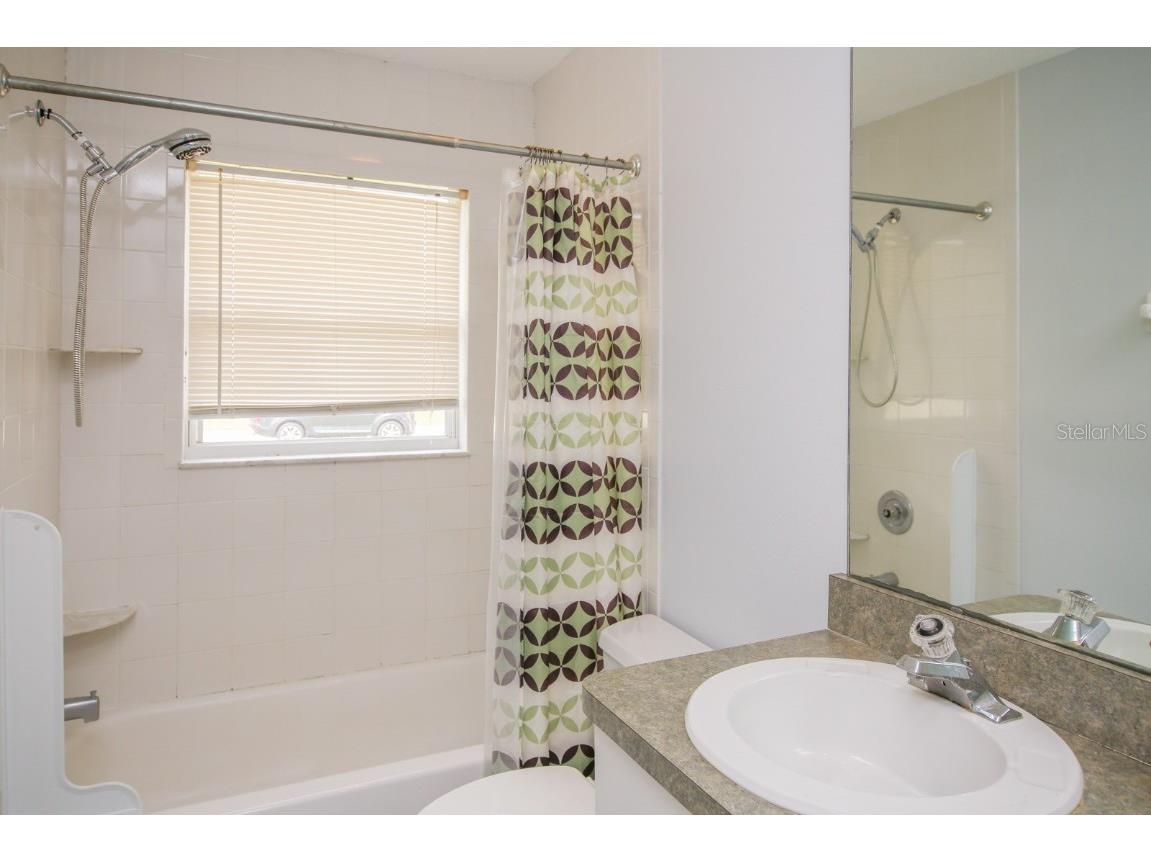 2704 34th Street W Bradenton FL 34205 A4618144 image8