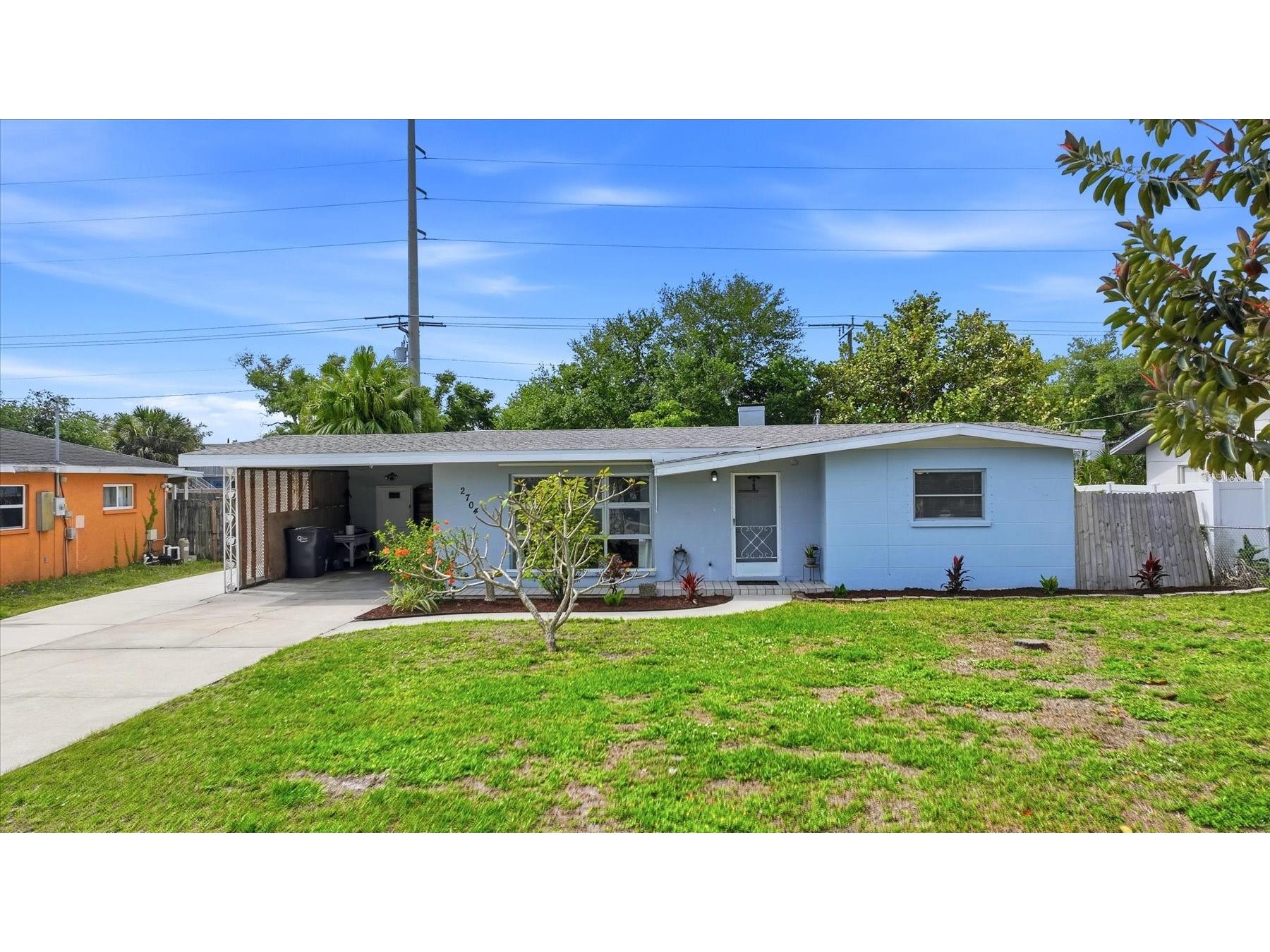 2704 52nd Avenue Terrace W Bradenton FL 34207 A4688522 image1
