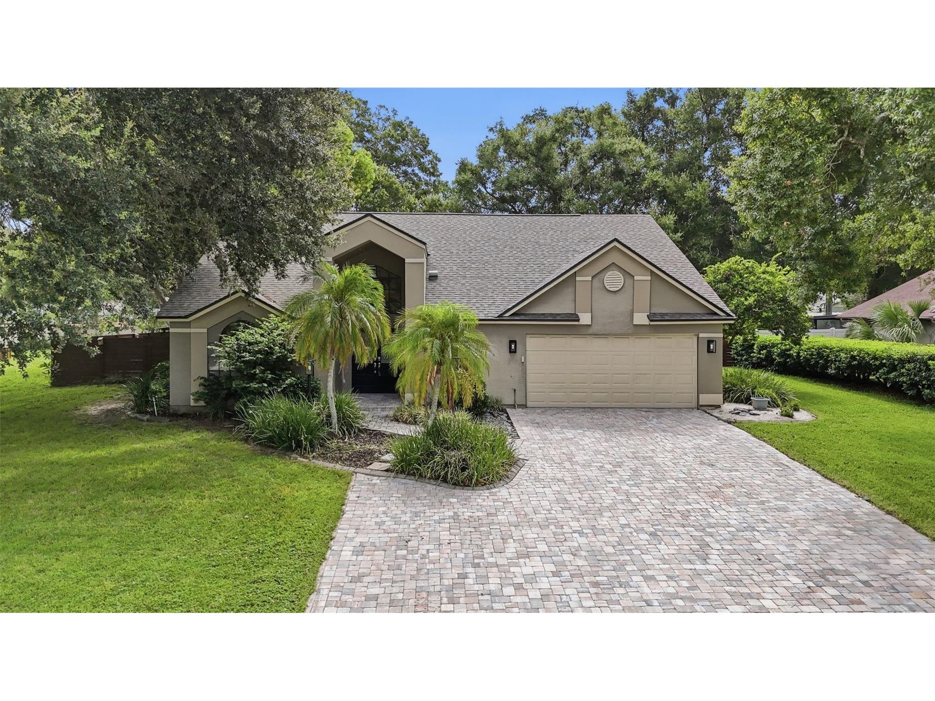 2704 Buckhorn Oaks Drive Valrico FL 33594 TB8529180 image1