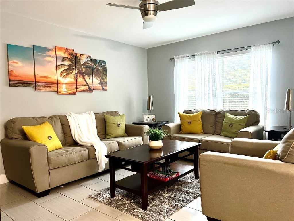 2704 Club Cortile Circle Kissimmee FL 34746 S5139176 image2