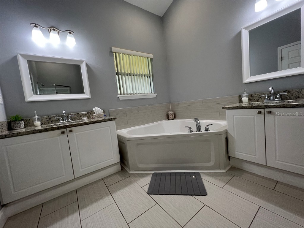 2704 Club Cortile Circle Kissimmee FL 34746 S5139176 image7