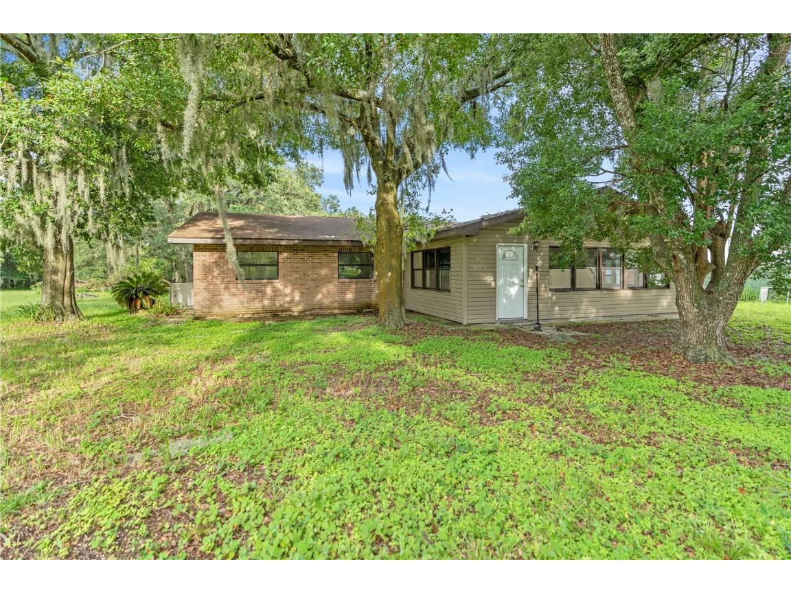2704 Crystal Lake Acres Drive Lakeland FL 33801 T3545720 image1