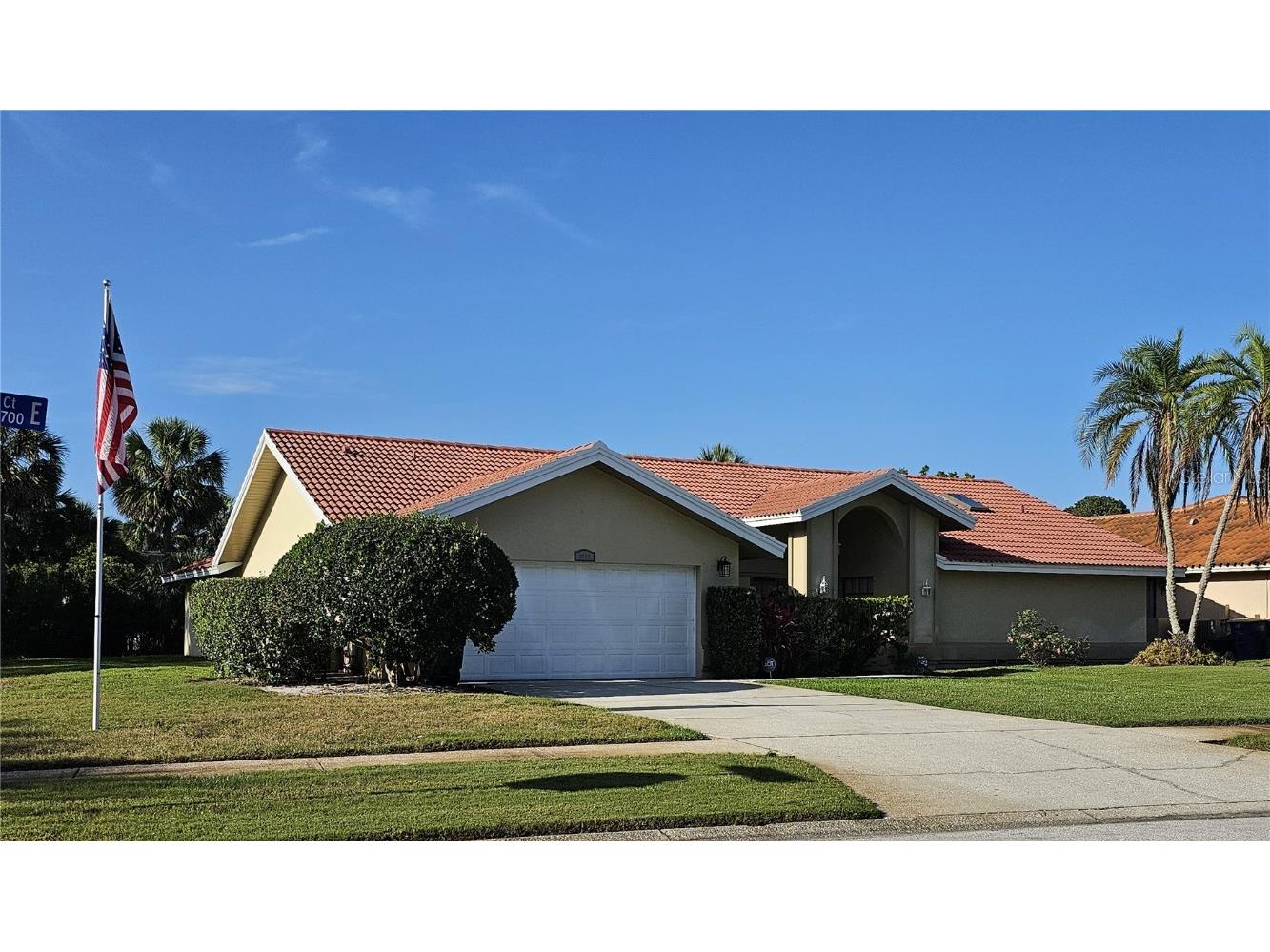 2704 E Montague Court E Clearwater FL 33761 TB8371024 image1