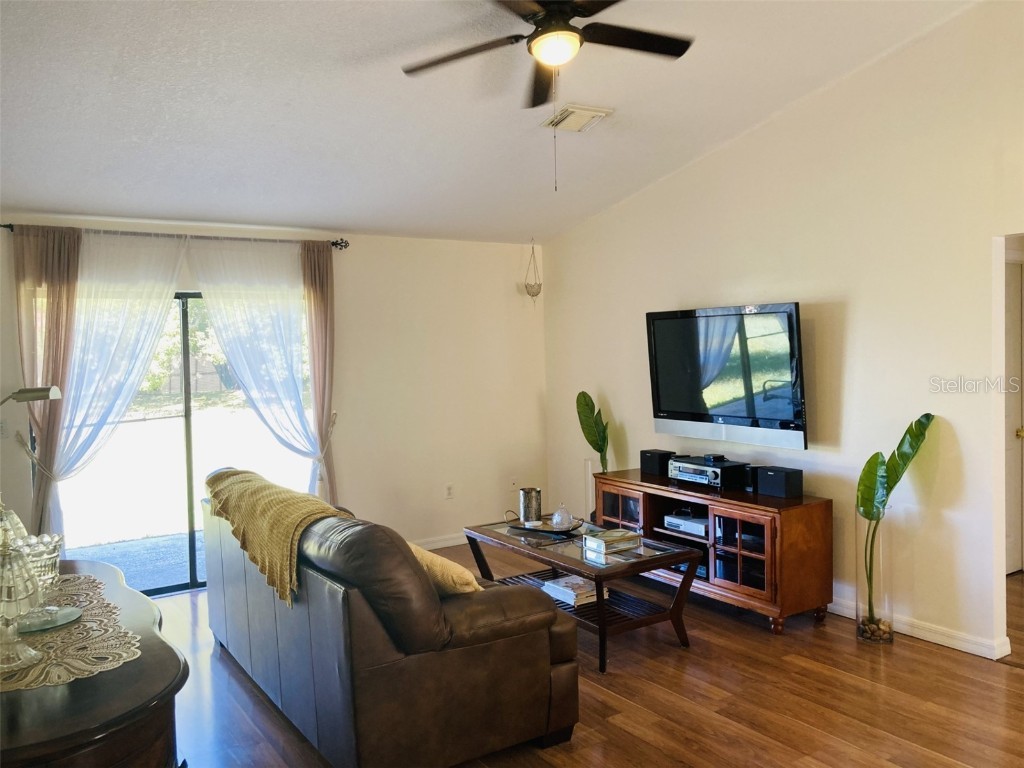 2704 Kendall Avenue Kissimmee FL 34744 S5137944 image4