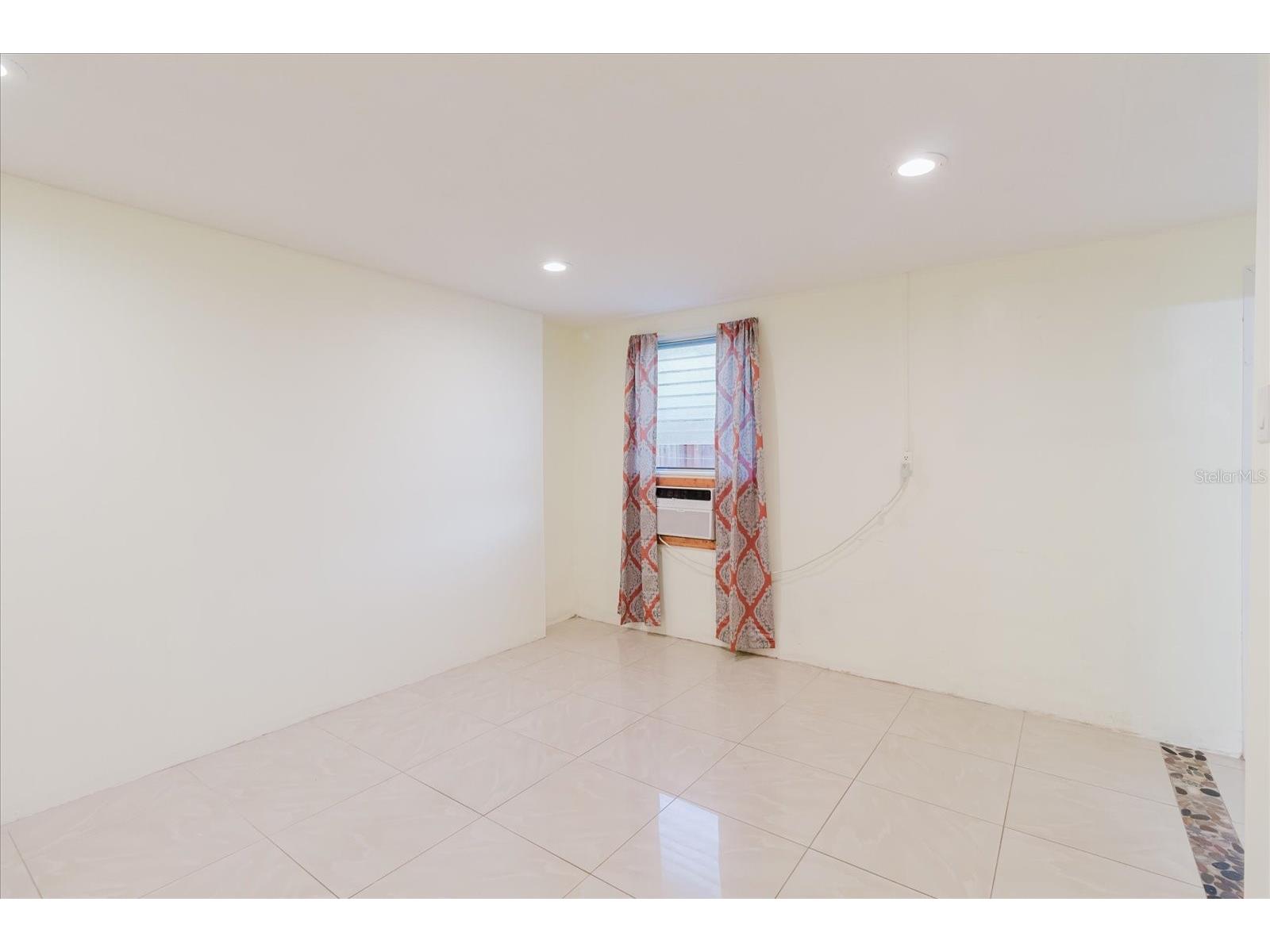 2704 Lawn Place Holiday FL 34691 TB8484146 image39