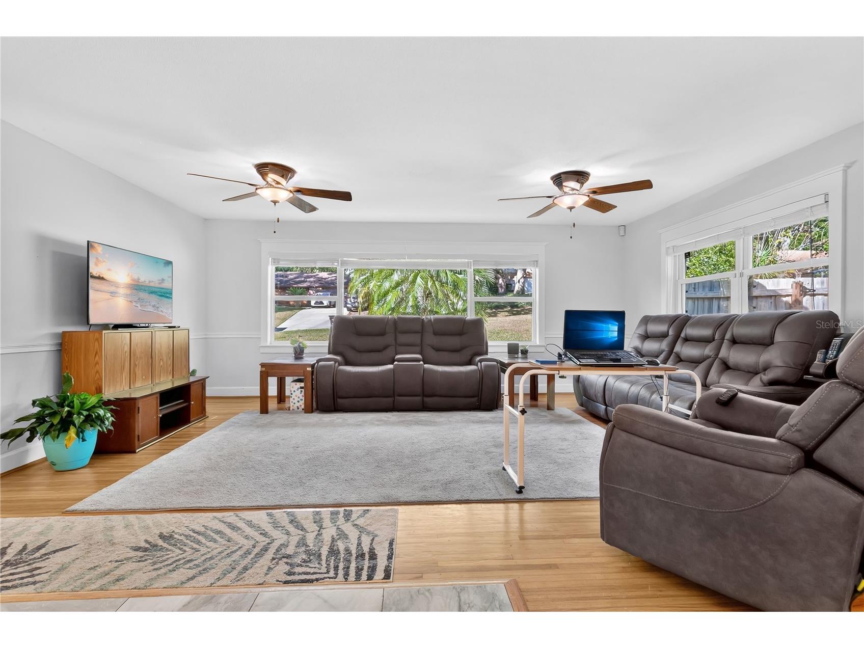 2704 Mendelin Street Apopka FL 32703 O6375820 image6