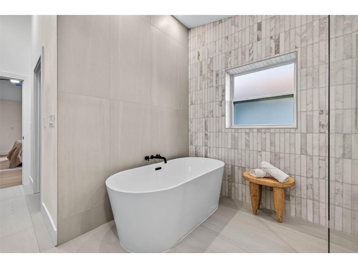 2704 Montague Court E Clearwater FL 33761 A4667104 image27