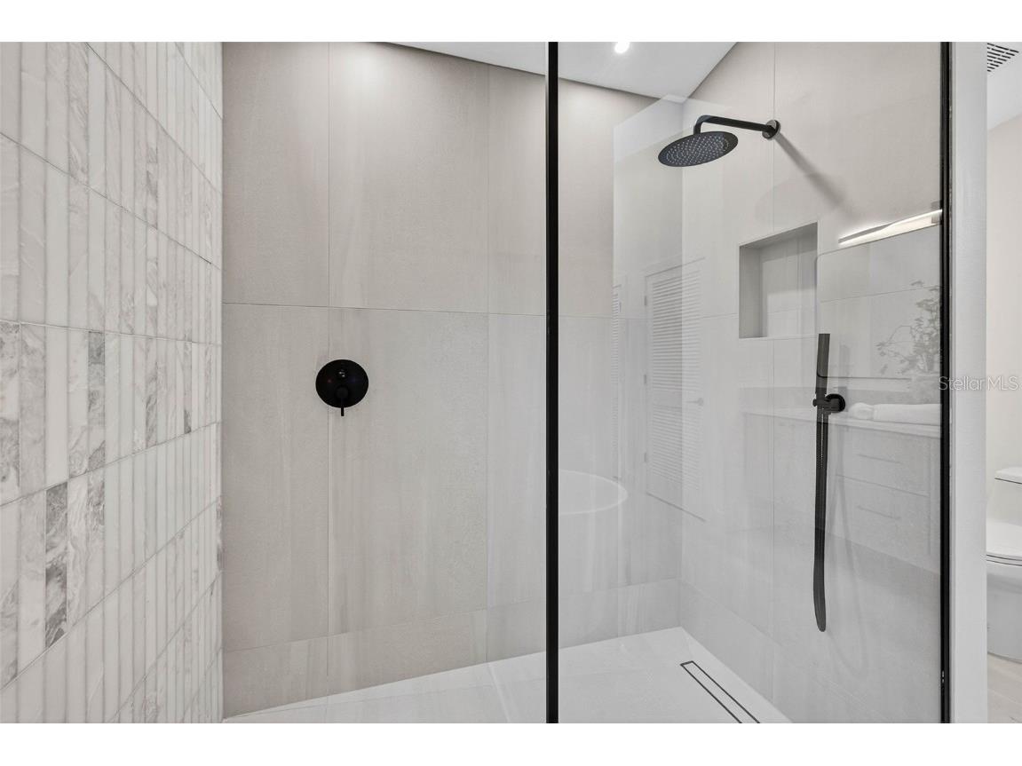 2704 Montague Court E Clearwater FL 33761 A4667104 image28