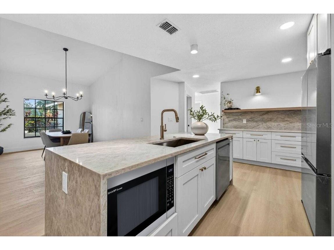 2704 Montague Court E Clearwater FL 33761 A4667104 image8