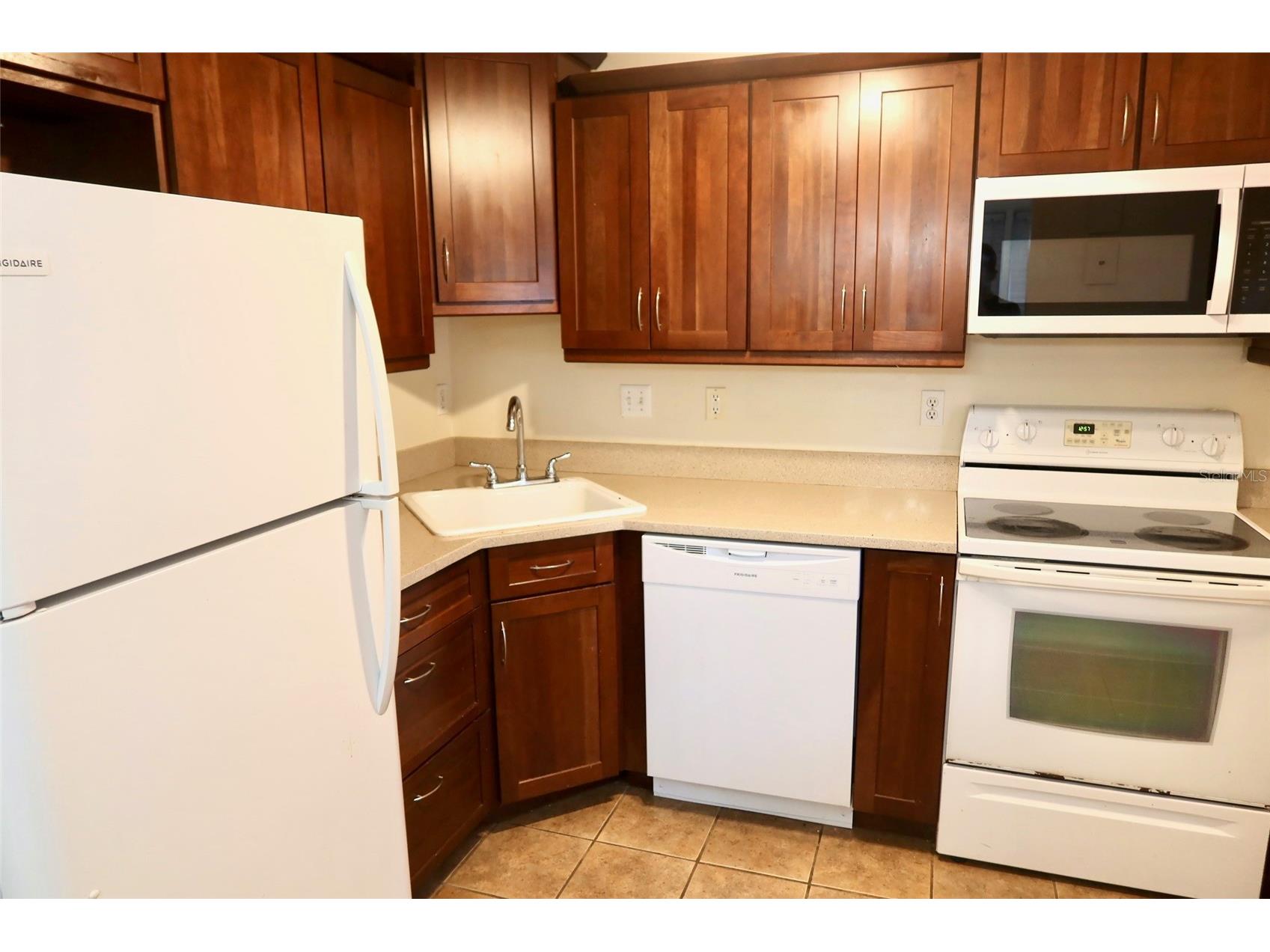 2704 NW 1st Avenue Gainesville FL 32607 GC536965 image3