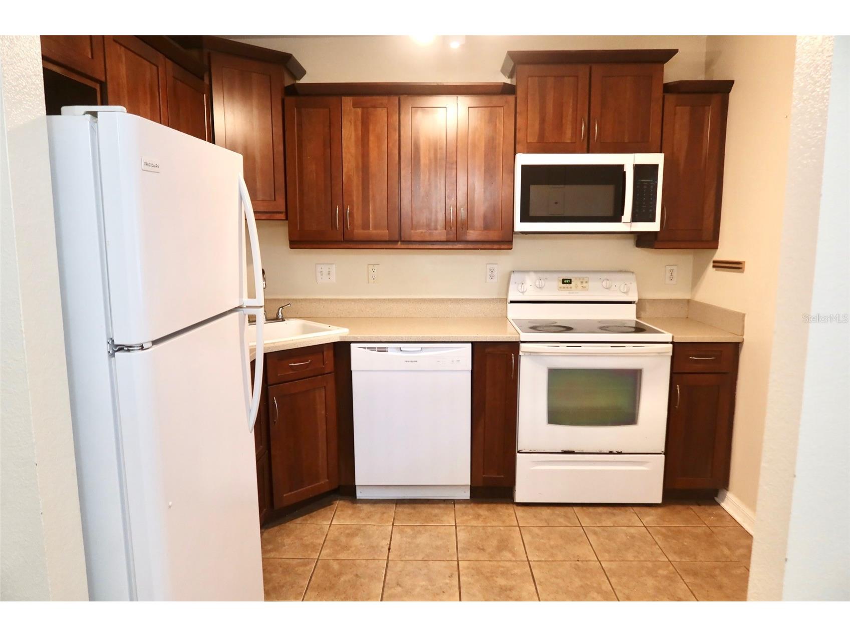 2704 NW 1st Avenue Gainesville FL 32607 GC536965 image4