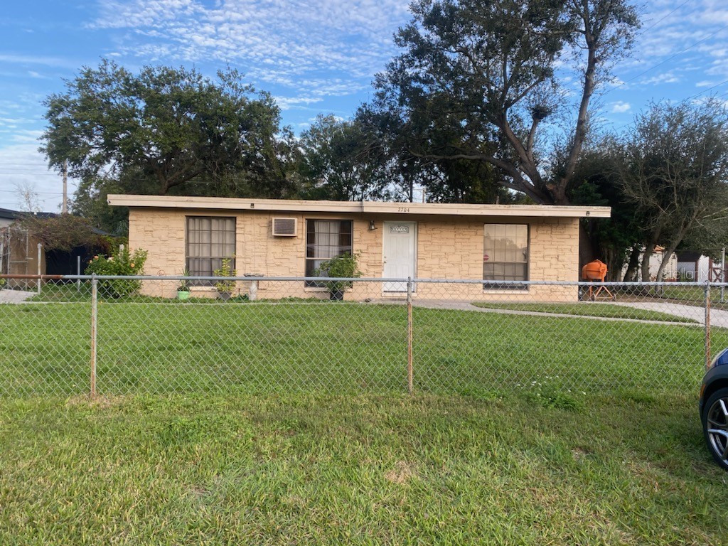 2704 San Marco Place Tampa FL 33619 T3491556 image1