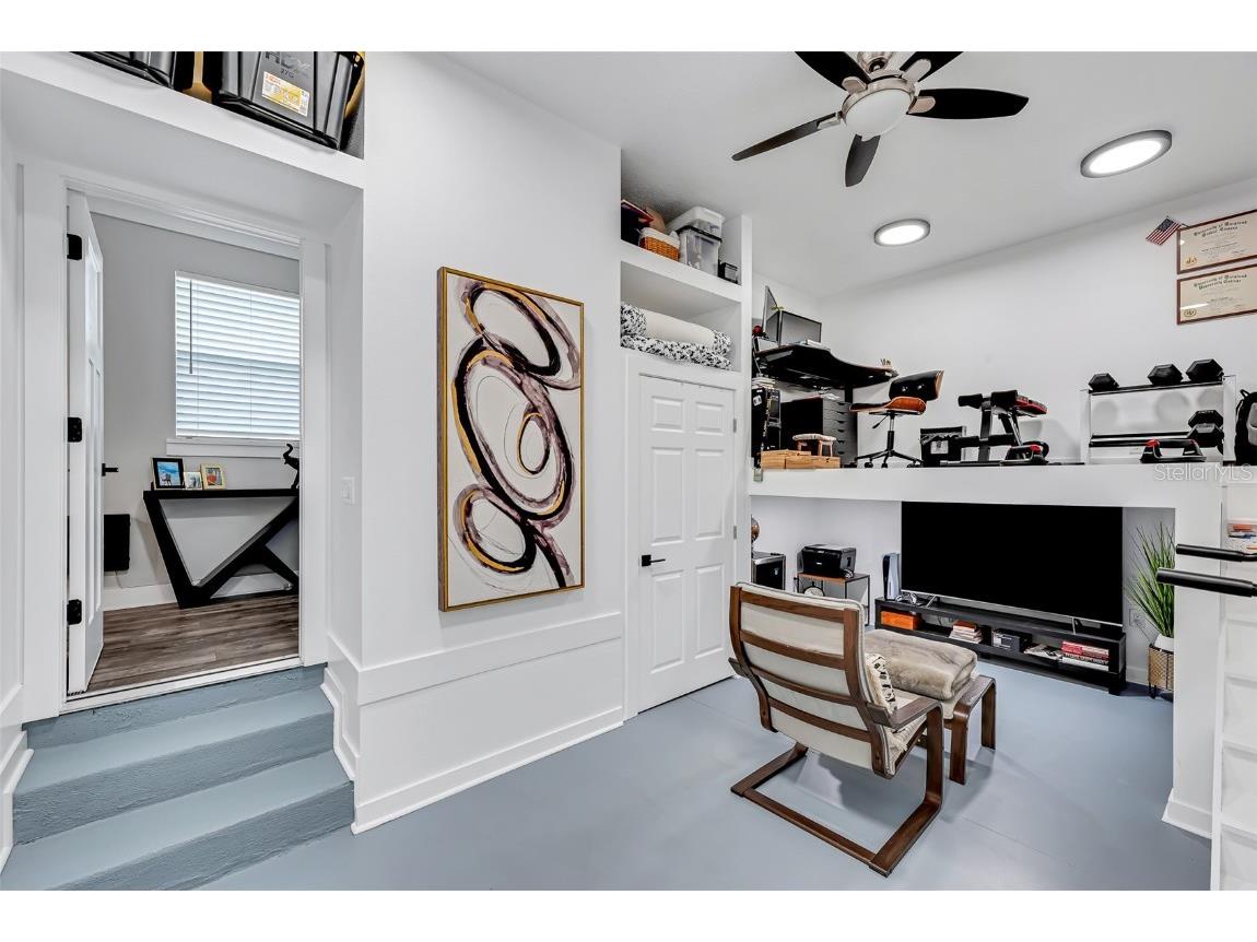 2704 W Gray Street #B Tampa FL 33609 TB8434085 image8