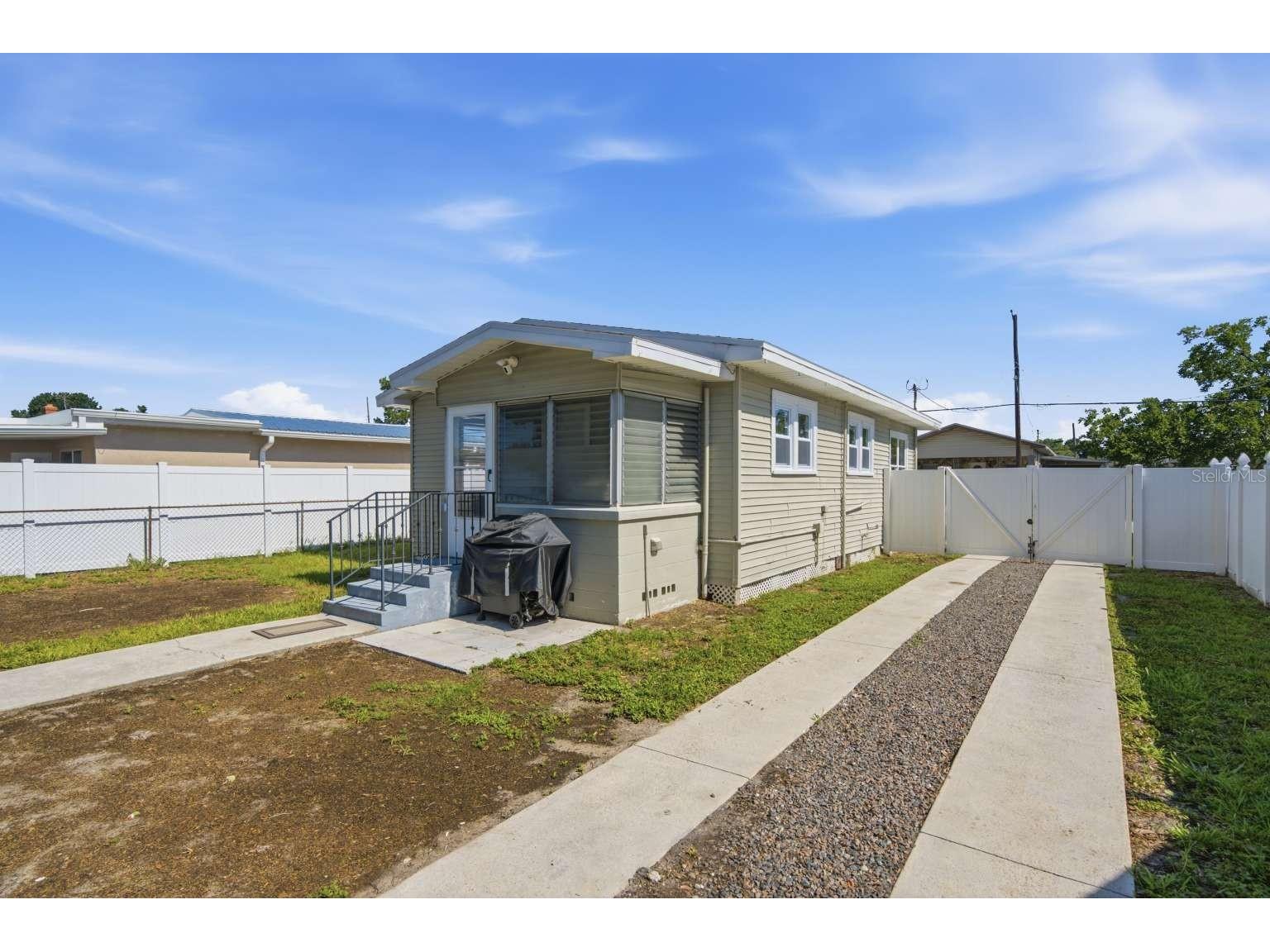 2704 W Leroy Street Tampa FL 33607 TB8528129 image25
