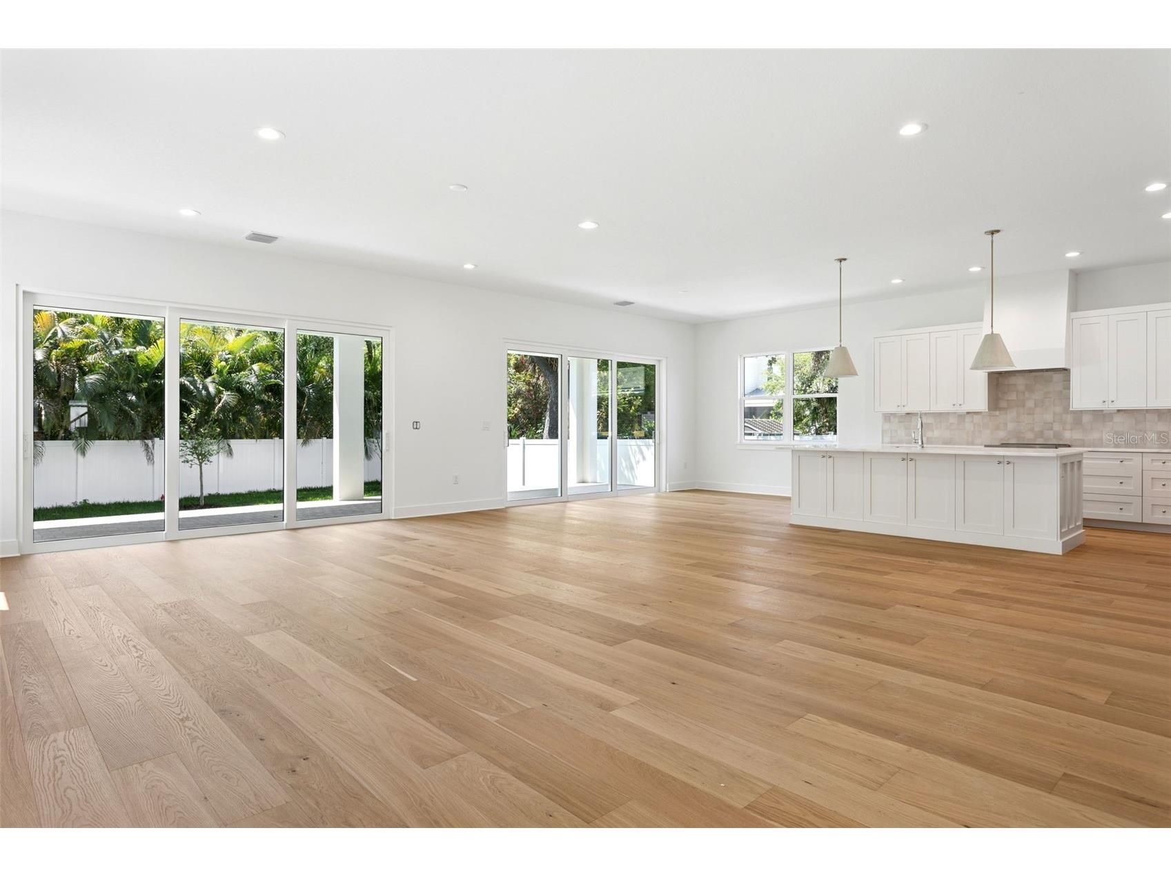2704 W Tyson Avenue Tampa FL 33611 TB8480861 image10