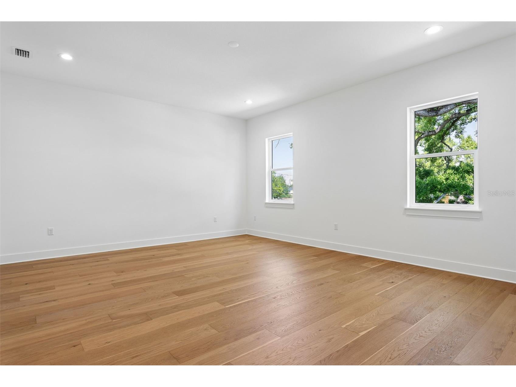 2704 W Tyson Avenue Tampa FL 33611 TB8480861 image35