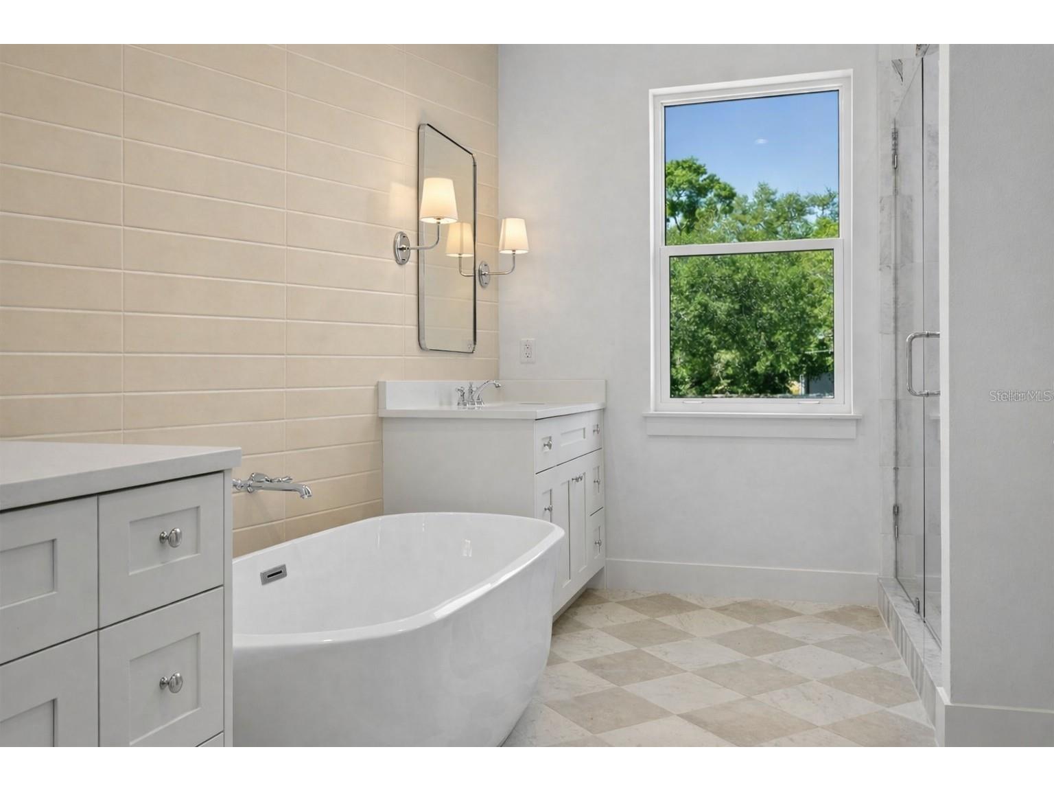 2704 W Tyson Avenue Tampa FL 33611 TB8480861 image37