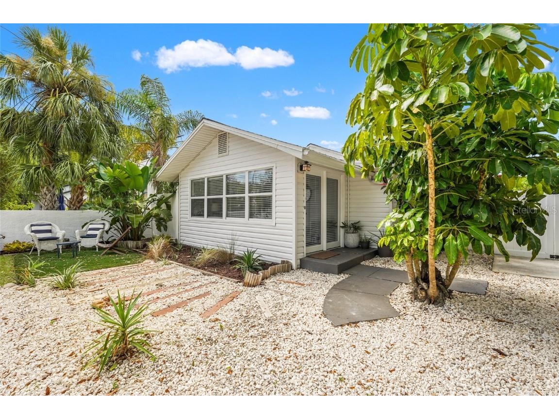 2705 2nd Avenue W Bradenton FL 34205 A4659408 image1