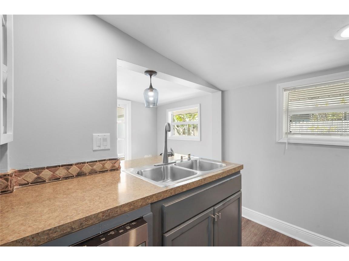 2705 2nd Avenue W Bradenton FL 34205 A4659408 image25