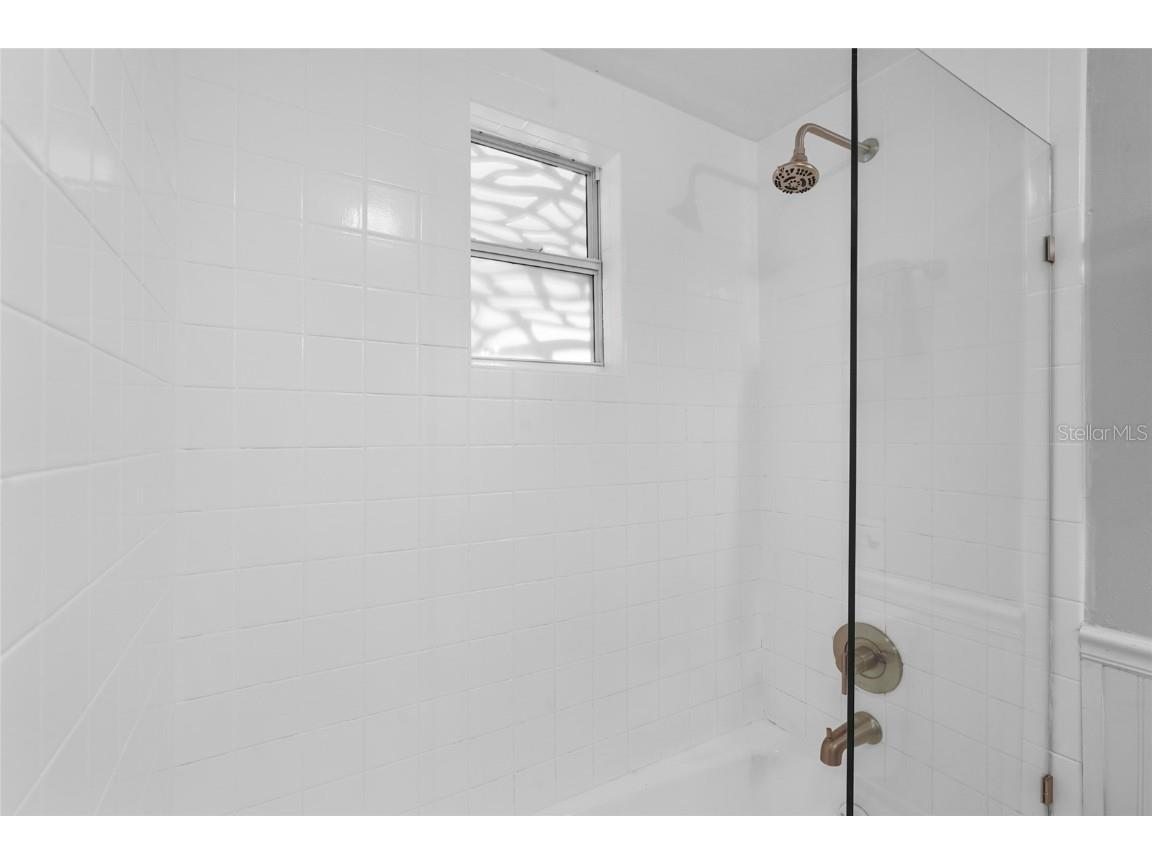 2705 2nd Avenue W Bradenton FL 34205 A4659408 image47