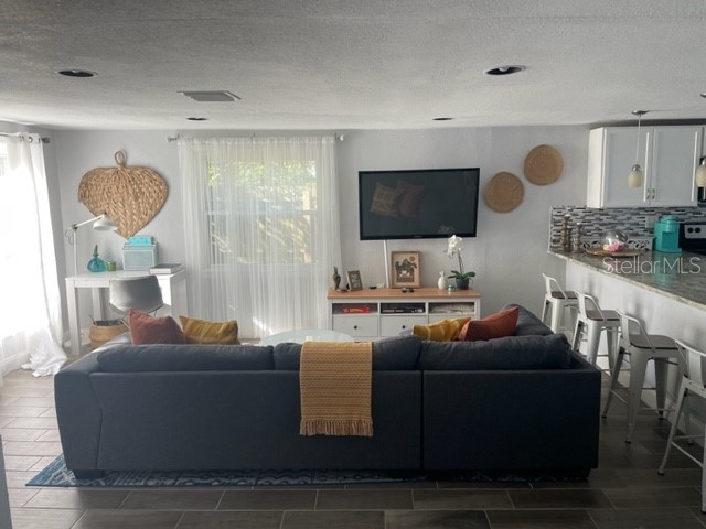 2765 61st Avenue N Saint Petersburg FL 33714 TB8525944 image2
