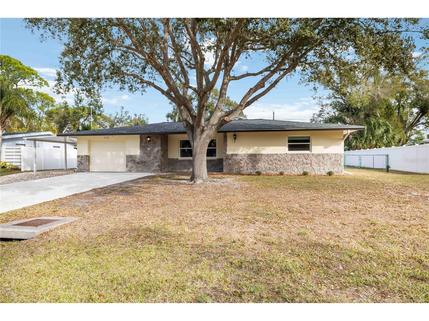 2705 Amanda Drive Sarasota FL 34232 A4678536 image1