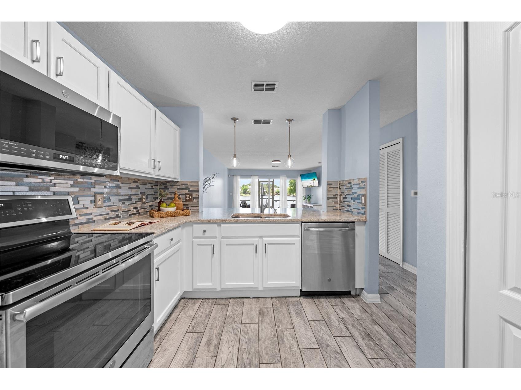 2705 Emerald Lake Ct #2705 Kissimmee FL 34744 - Fish Lake S5153755 image5