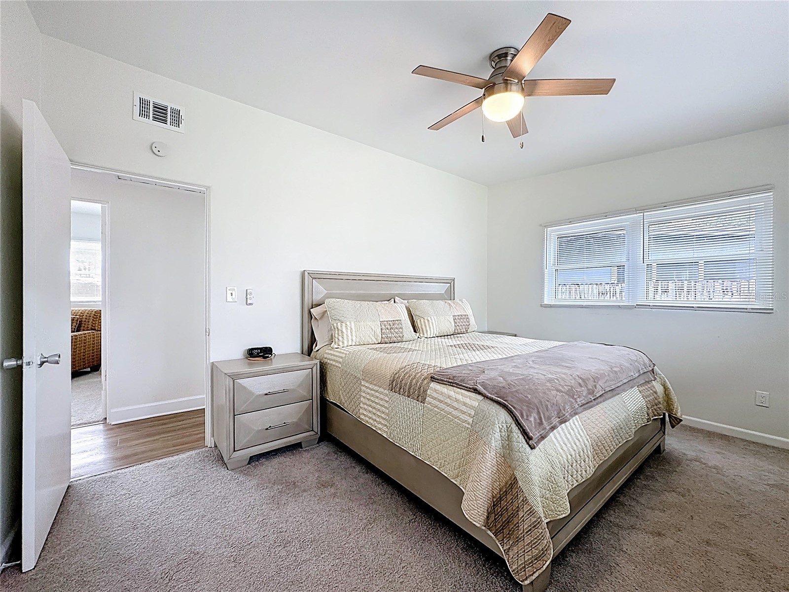 2705 Gulfstream Road Orlando FL 32805 - Clear Lake O6381972 image24