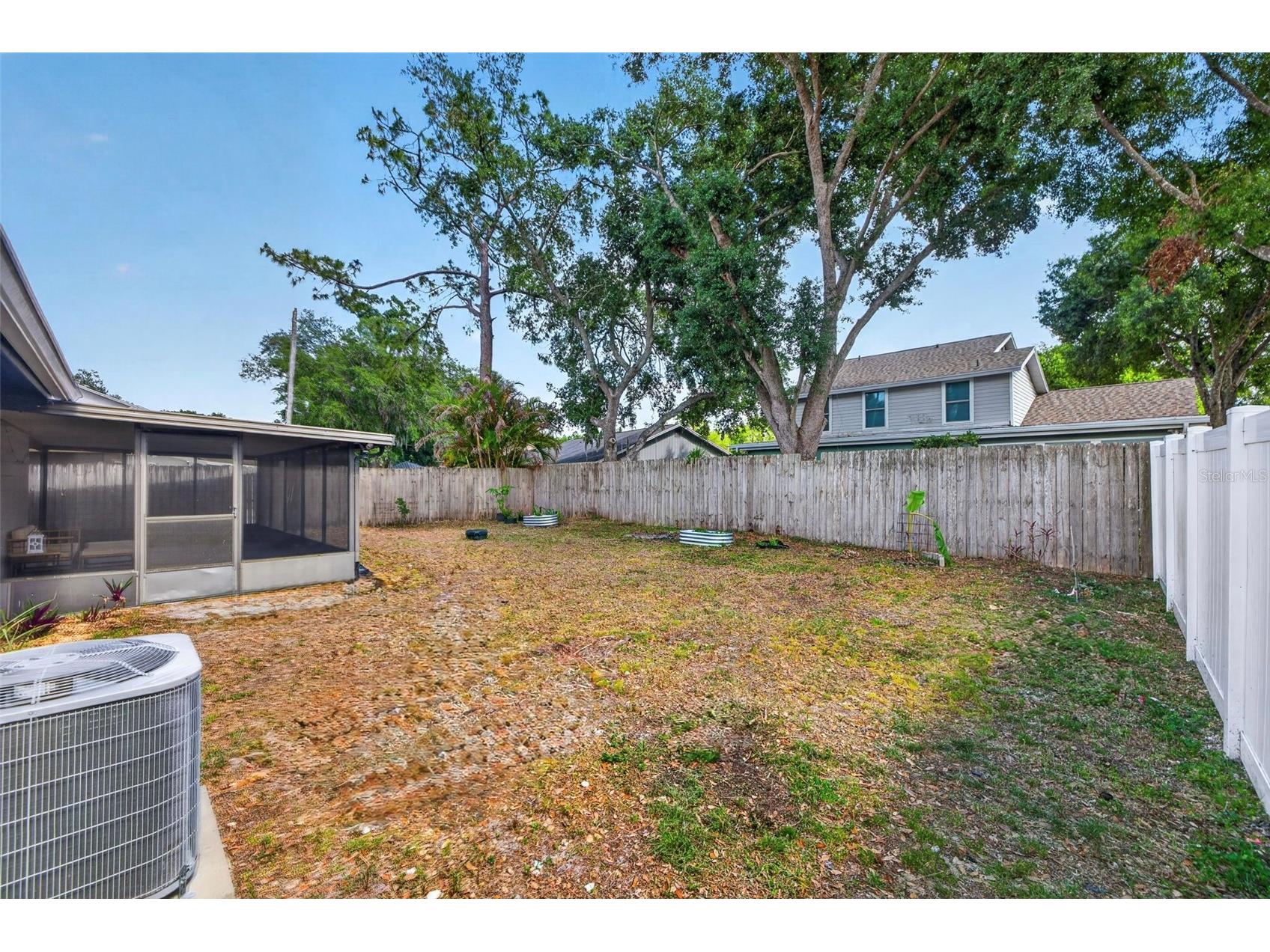 2705 Lakeville Drive Tampa FL 33618 TB8503932 image25