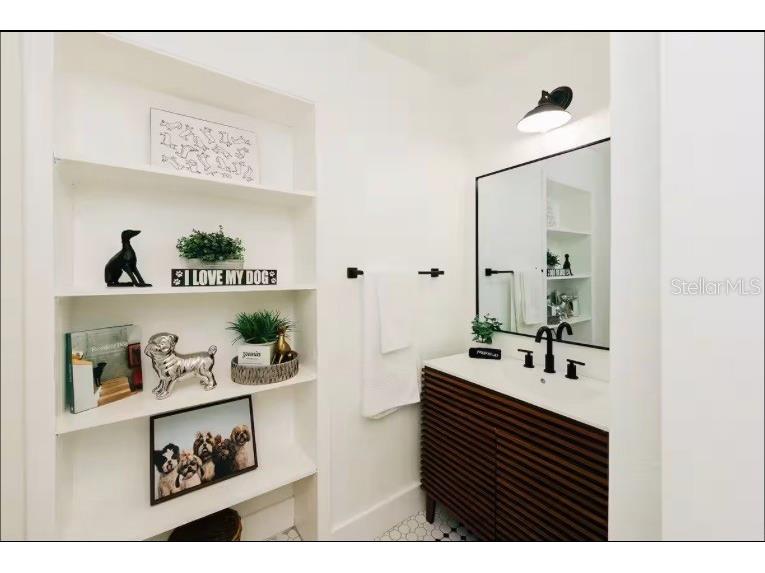 2705 N Oakdale Avenue Tampa FL 33602 TB8454795 image14