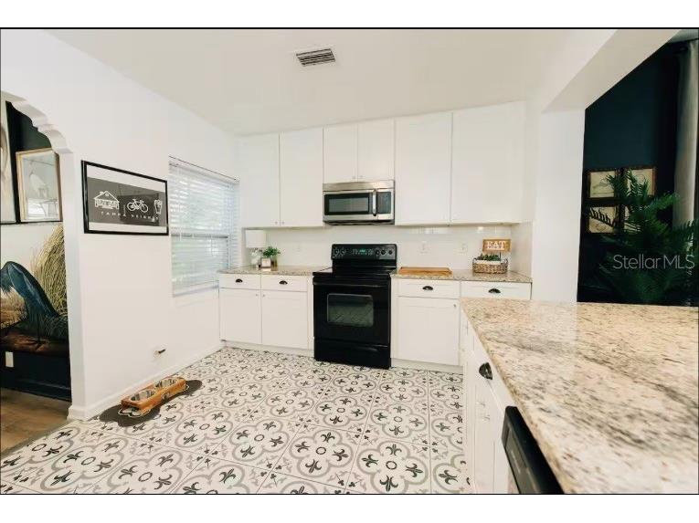 2705 N Oakdale Avenue Tampa FL 33602 TB8454795 image18