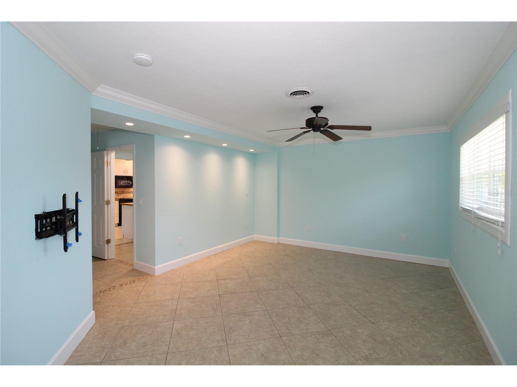 2705 S Brink Avenue Sarasota FL 34239 - PHILLIPPI CREEK A4687801 image11