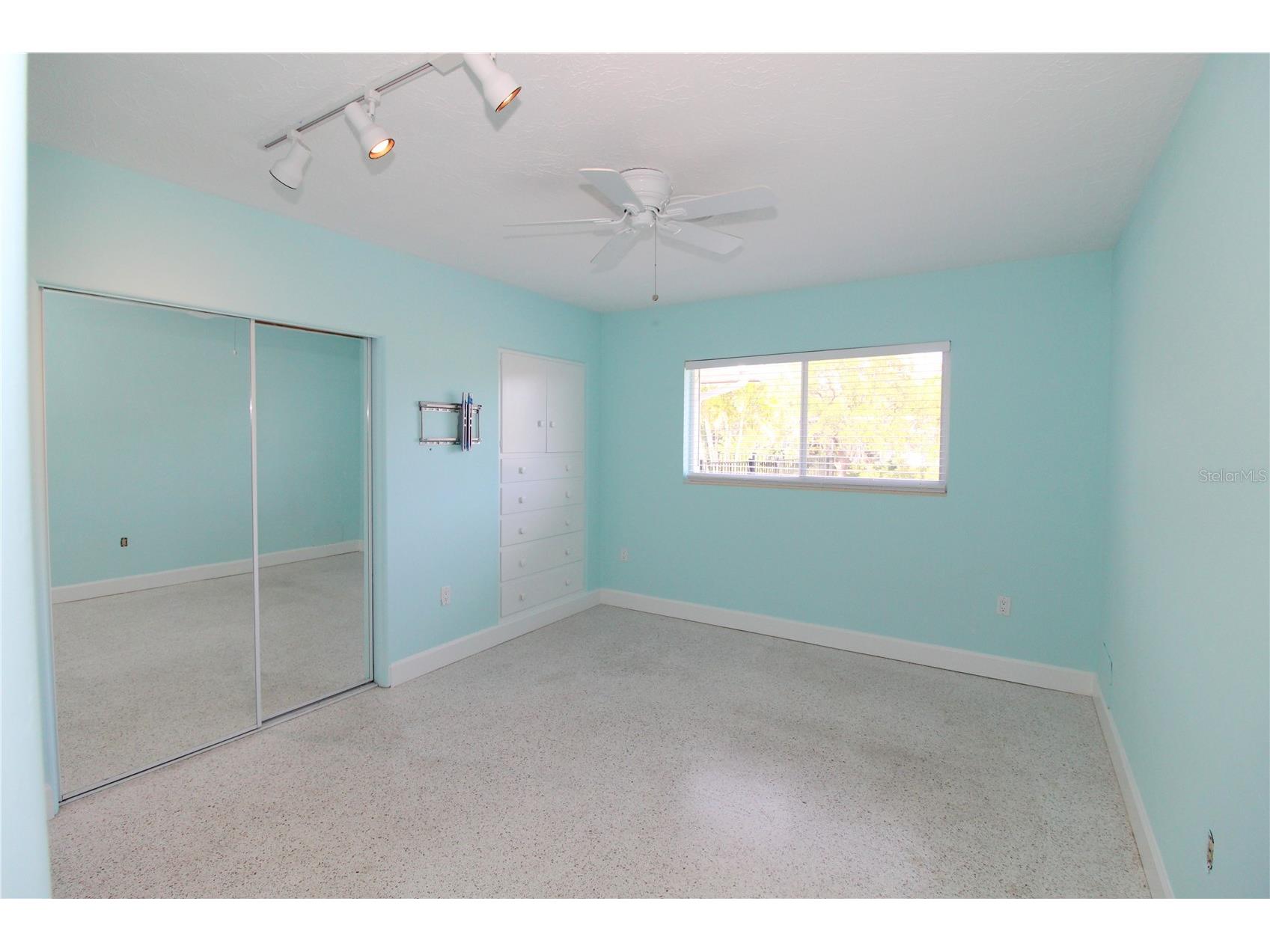 2705 S Brink Avenue Sarasota FL 34239 - PHILLIPPI CREEK A4687801 image14