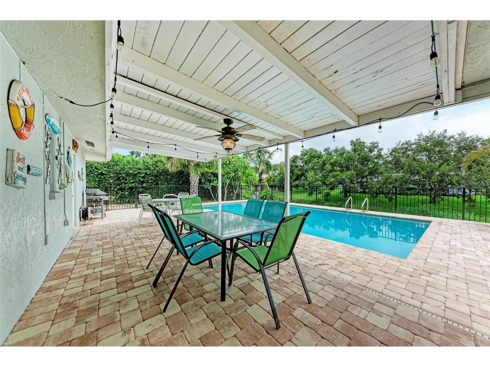 2705 S Brink Avenue Sarasota FL 34239 - PHILLIPPI CREEK A4687801 image26