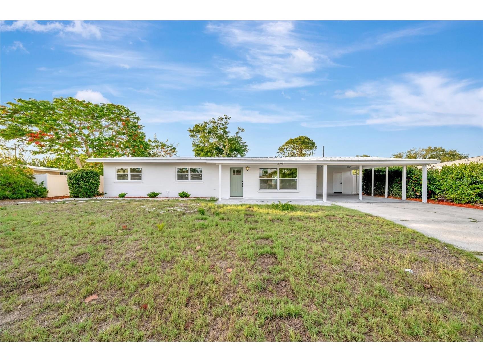 2705 Sunnyside Street Sarasota FL 34239 A4695026 image1