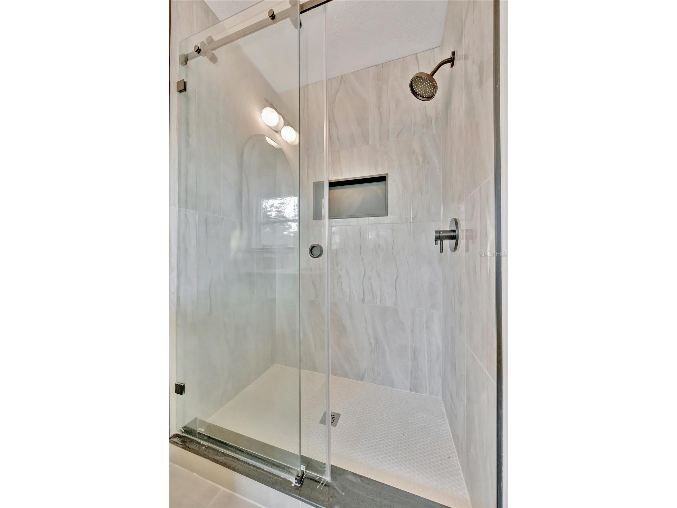 2705 Sunnyside Street Sarasota FL 34239 A4695026 image20