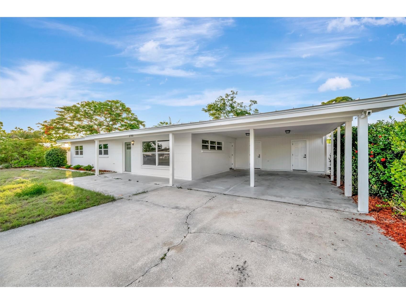 2705 Sunnyside Street Sarasota FL 34239 A4695026 image4