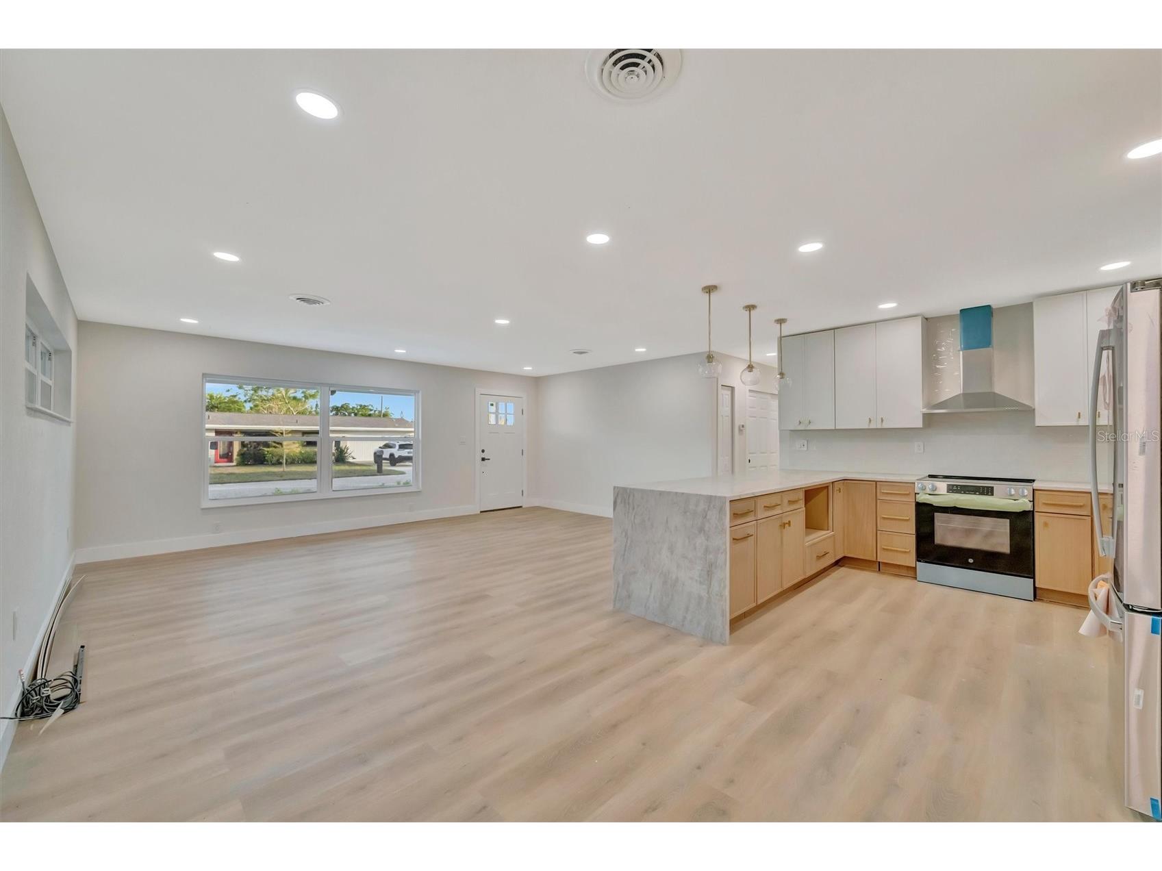 2705 Sunnyside Street Sarasota FL 34239 A4695026 image5