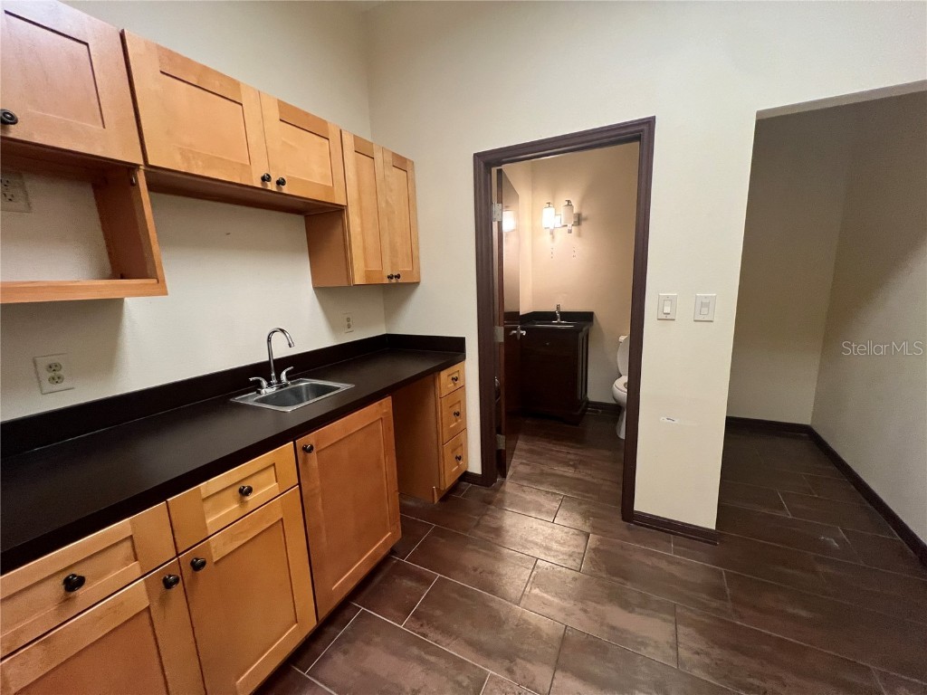 2706 Alt 19 Palm Harbor FL 34683 TB8389235 image44