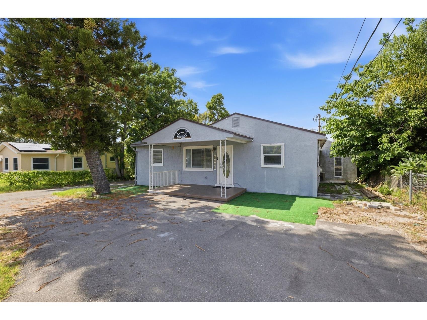 2706 E Annie Street Tampa FL 33612 A4697898 image1