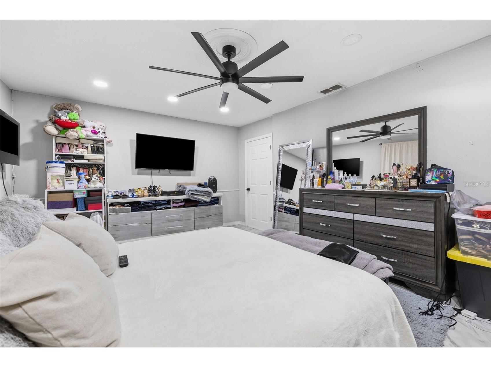 2706 E Annie Street Tampa FL 33612 A4697898 image32
