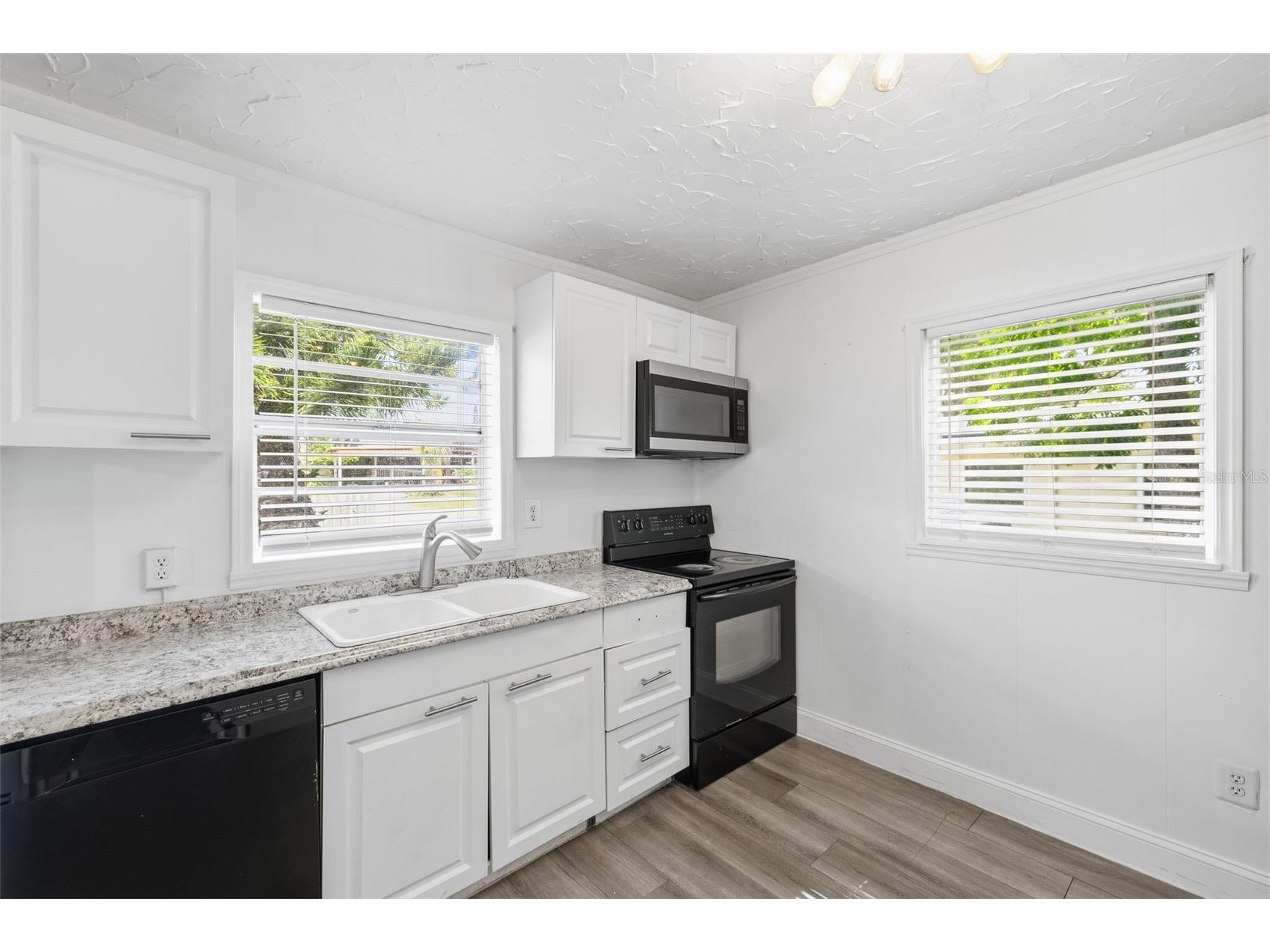 2706 E Annie Street Tampa FL 33612 A4697898 image9